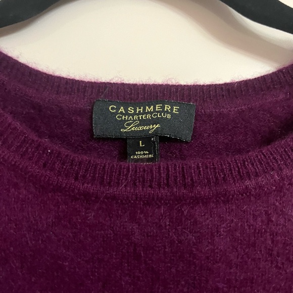 Women’s Cashmere Sweater - Picture 2 of 8
